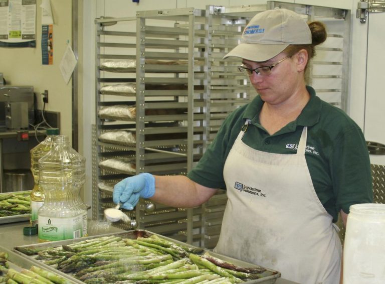 Hastings Tribune: Lunchtime Solutions springs fresh asparagus on ...